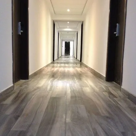 Day's And Hotel