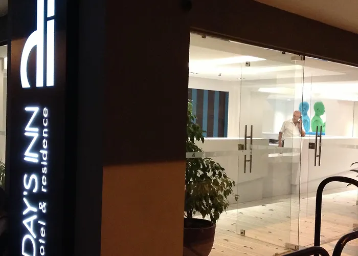 Hotel Day's And Sliema