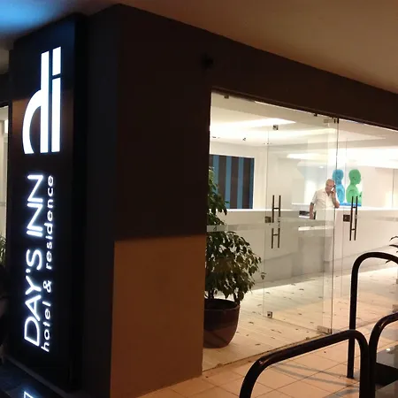 Hotel Day's And Sliema