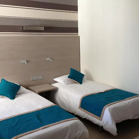 Hotel Day's And Sliema