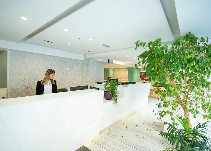 Day's And Otel Sliema